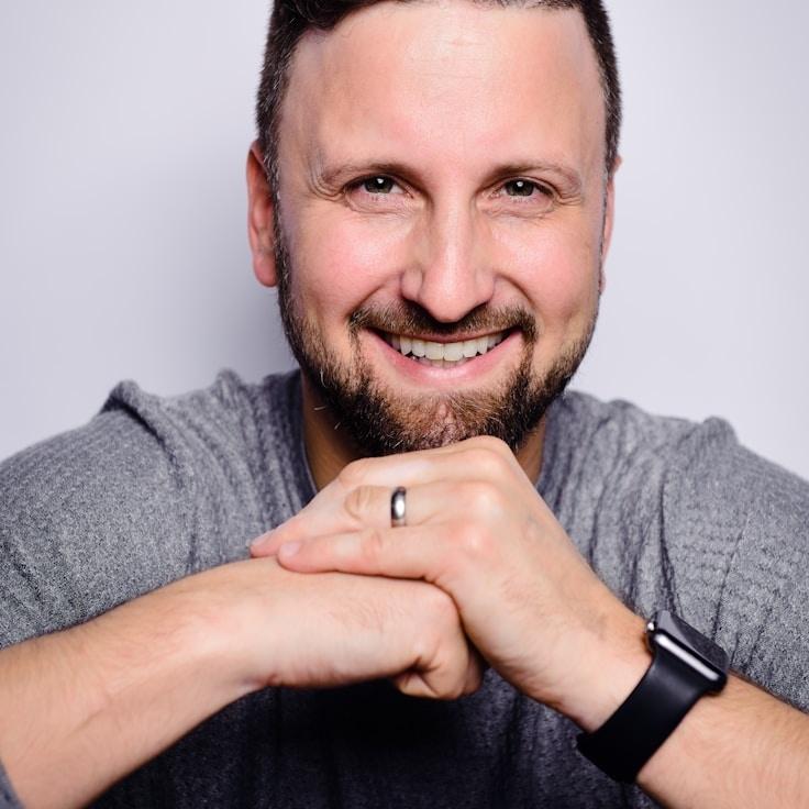 Portrait of Alex Moreno, community mentor and Italian cuisine specialist